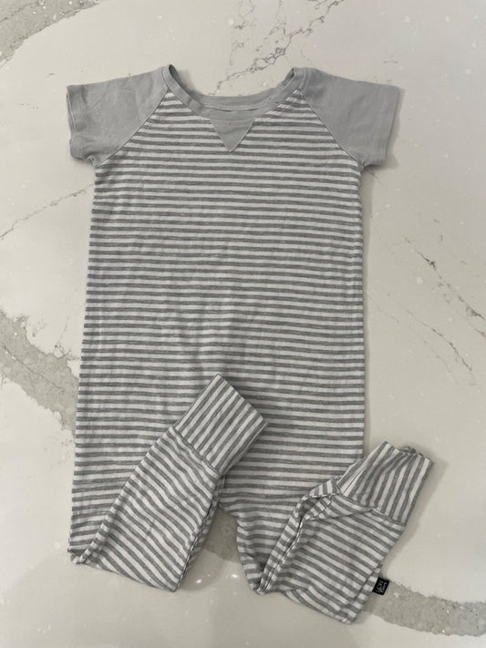 Small Shop 12m wildlife romper, Kids 12 Month (9-12M)