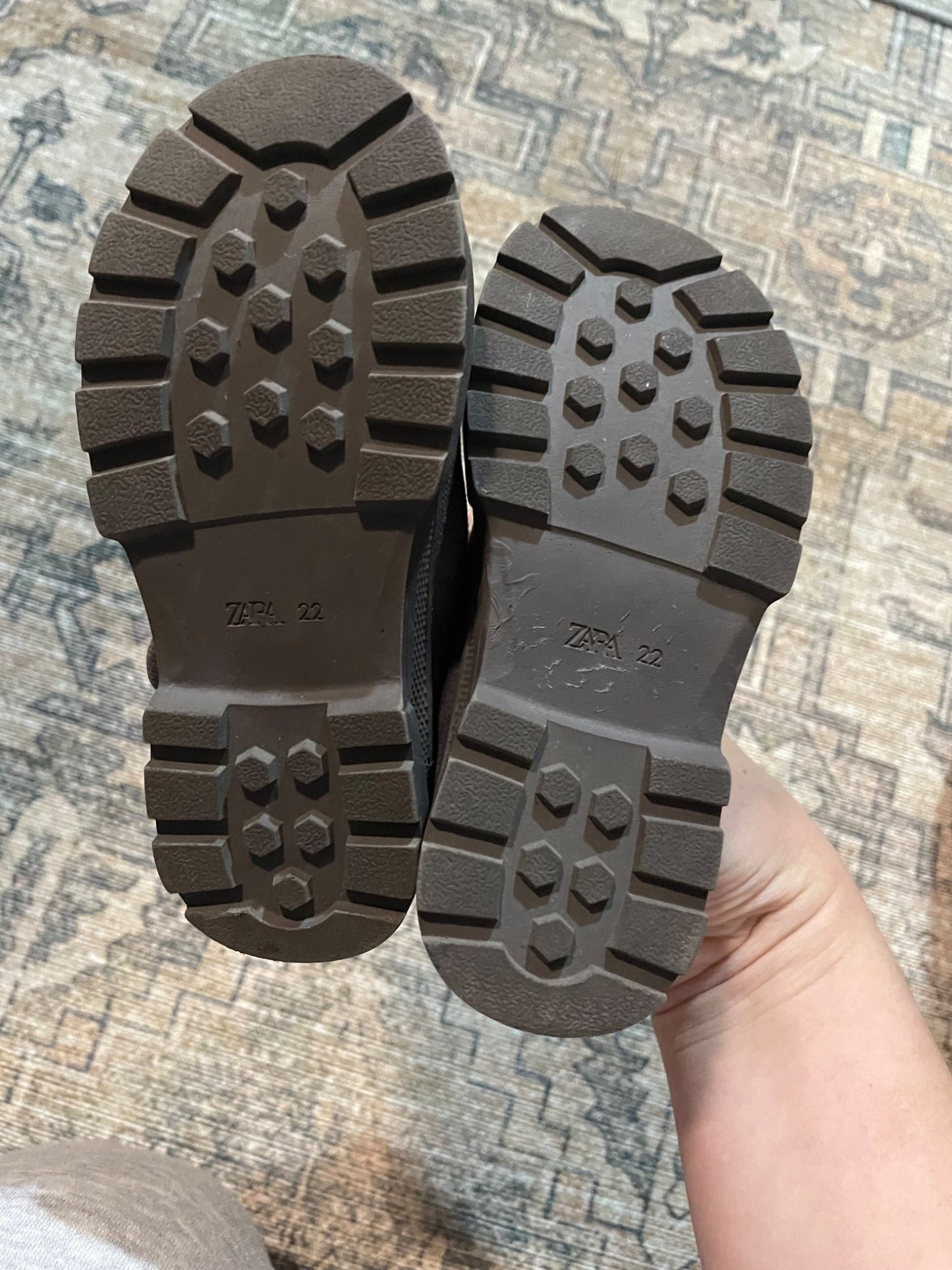 Zara shoes, Shoes 6 (Walkers:12-24 mth)