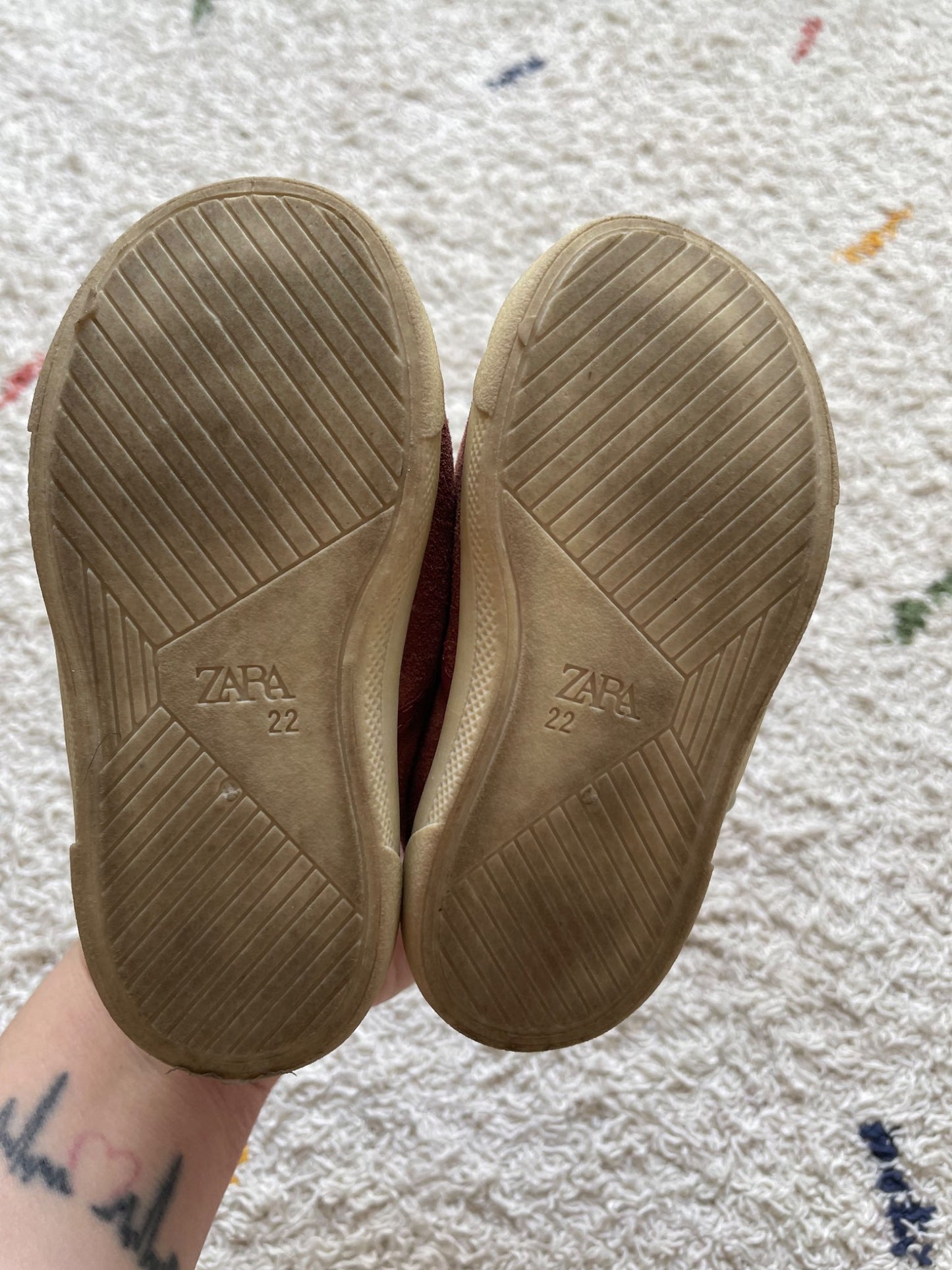 Zara 6-6.5C sneakers, Shoes 6 (Walkers:12-24 mth)
