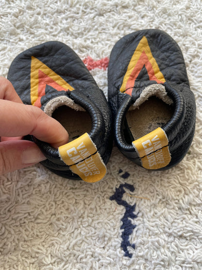 Minimocs 2C Vancouver Canucks edition, Shoes 2 (Baby: 0-12 mth)