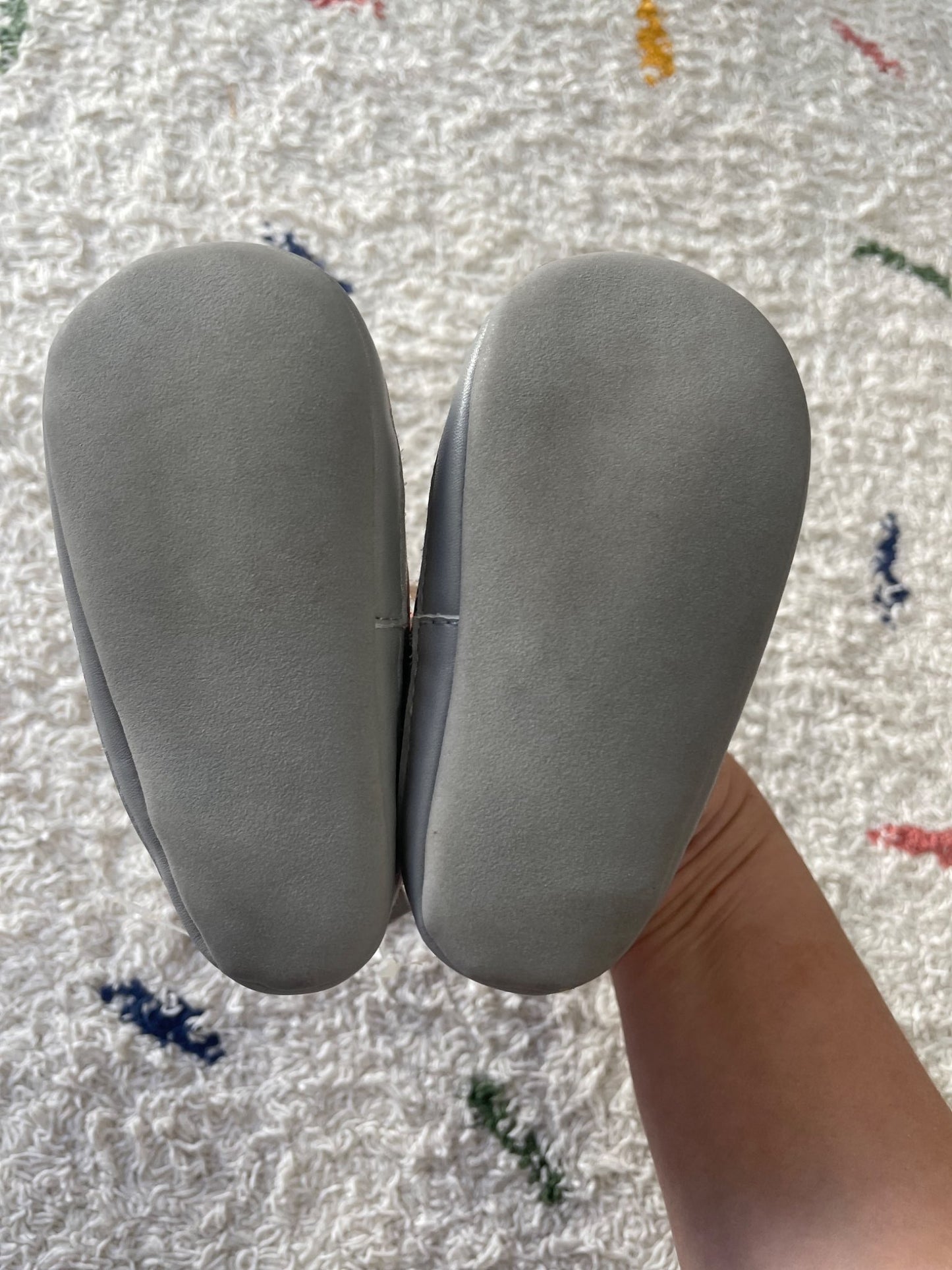 Carters infant winter boots, Shoes 2.5 (Baby: 0-12 mth)