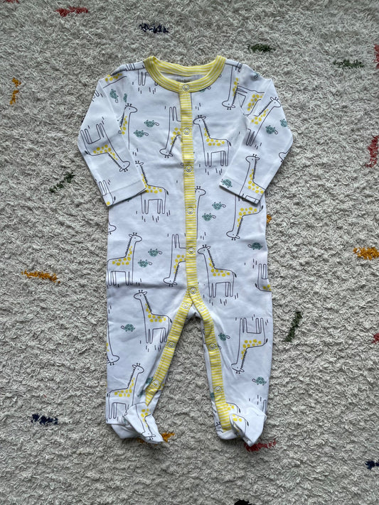 Carters NWOT 6-9m sleeper, Kids 9 Month (6-9M)