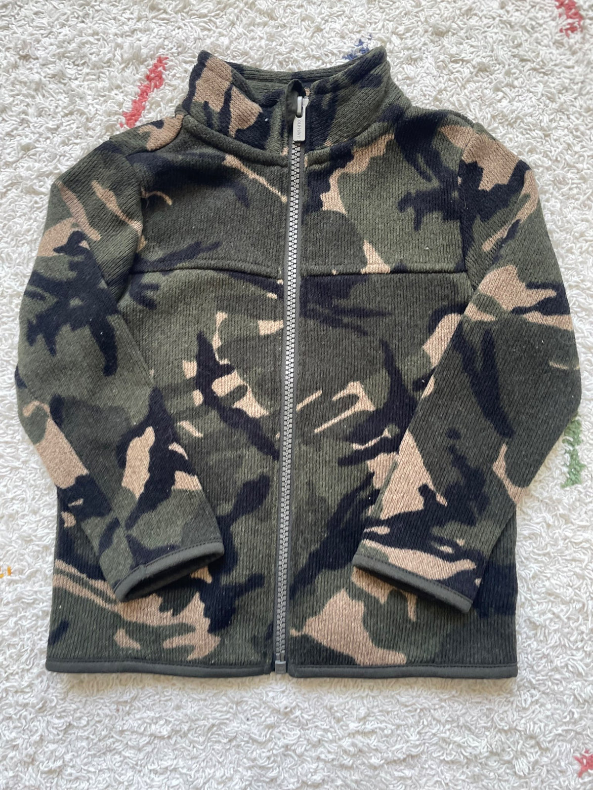 Old Navy camo zip sweater 2Y, Kids 2T