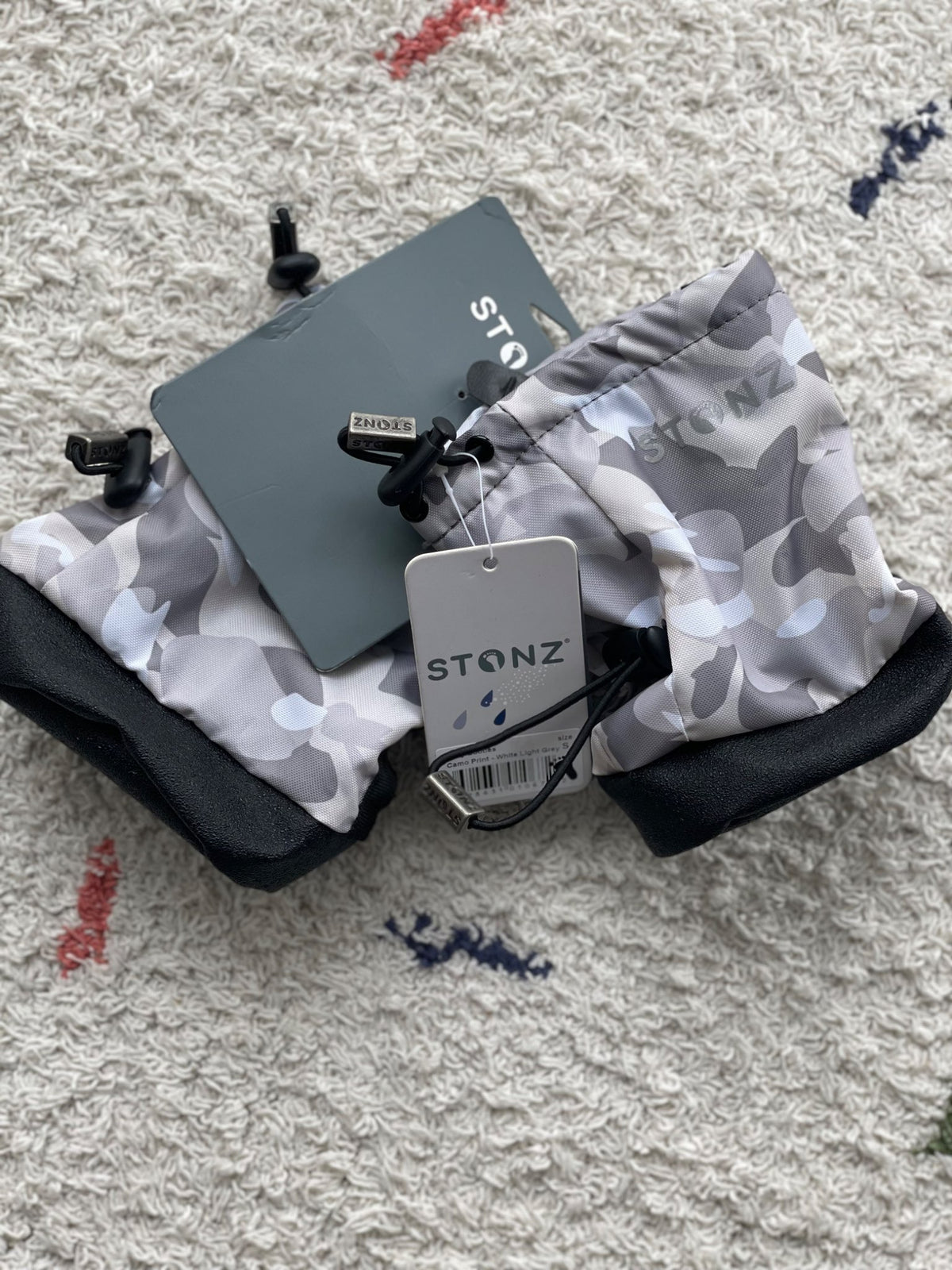 NWT Stonz winter booties size small, Shoes 3 (Baby: 0-12 mth)