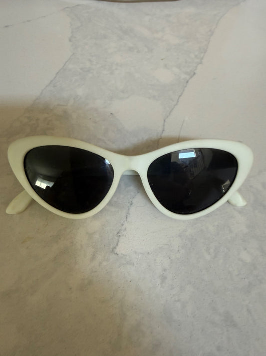 Babiators cat eye sunglasses
