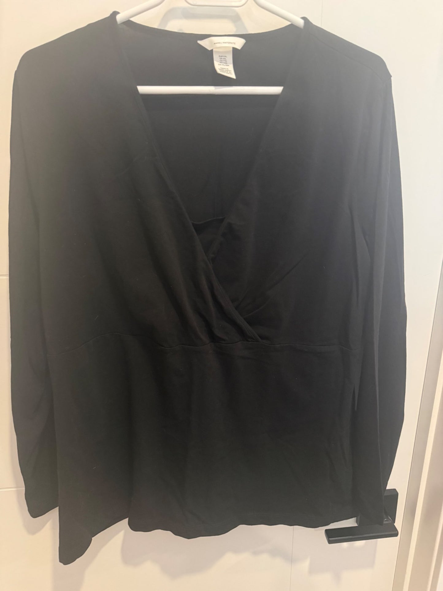 H&M maternity and nursing top