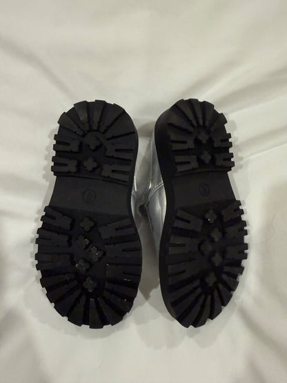 Gap Silver Mary Jane’s , Shoes 6 (Walkers:12-24 mth)