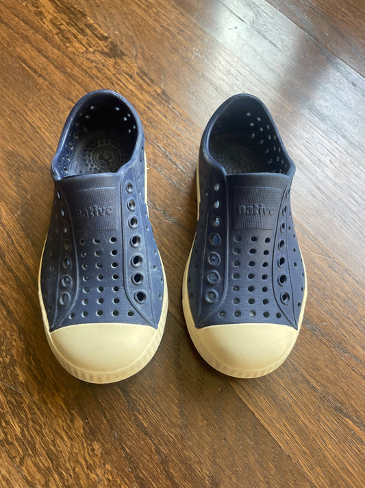 Native Shoes - Navy, toddler size 9, Shoes 9 (Toddler:2-4yr)
