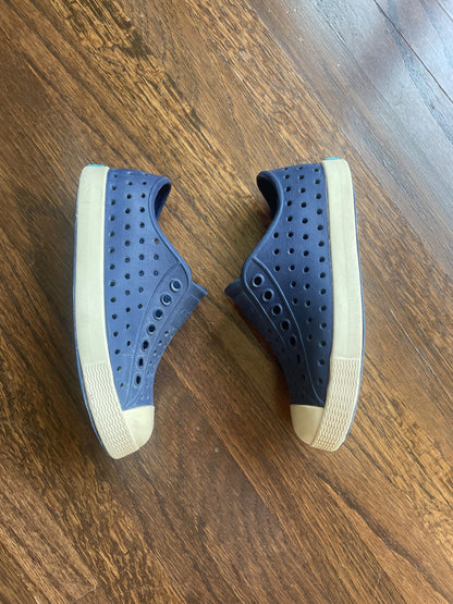 Native Shoes - Navy, toddler size 9, Shoes 9 (Toddler:2-4yr)