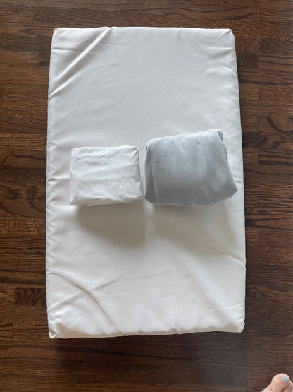 Baby  Change Pad & 2 fitted sheets