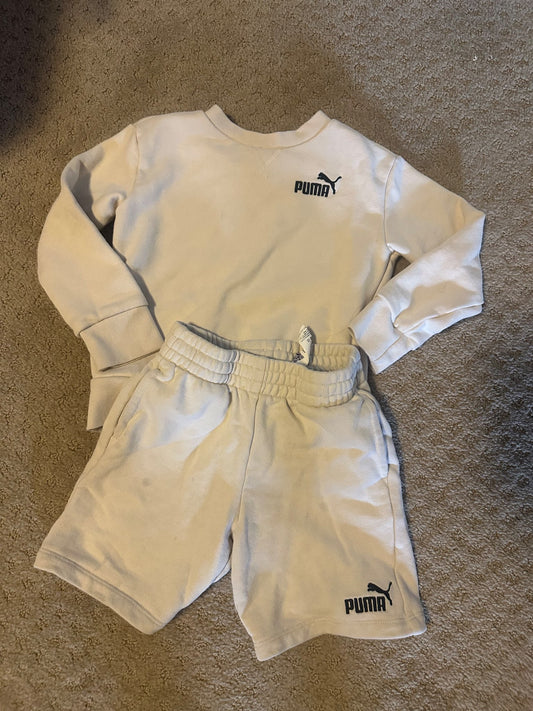 Puma Sweatsuit. Retails $25, Kids 4/4T