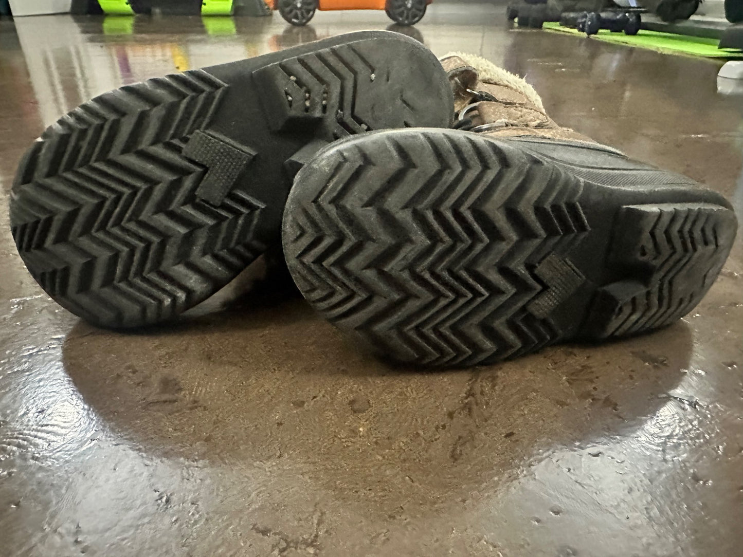 Toddler Boys Boots - 9C. Retails $30., Shoes 9 (Toddler:2-4yr)