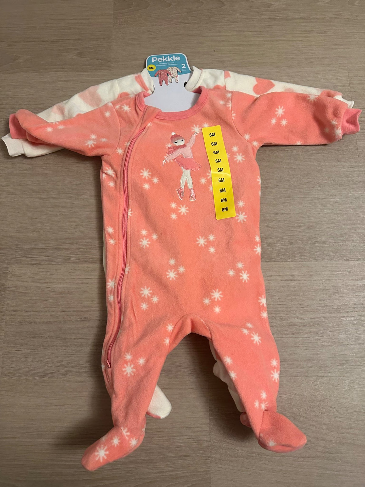 *BRAND NEW* fleece onesies - retails $20.99, Kids 6 Month (3-6M)