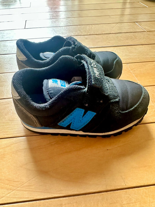 New Balance Sneakers - 3C