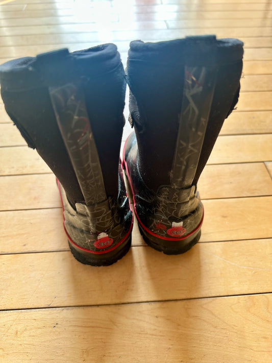 Boys Bogs boots - 8K. Retails $115, Shoes 8 (Toddler:2-4yr)