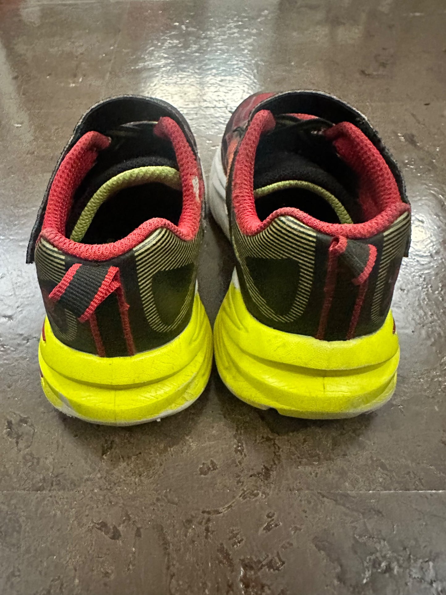 Boys Light Up Skechers Sneakers - 10C. Retails $55., Shoes 10 (Toddler:2-4yr)