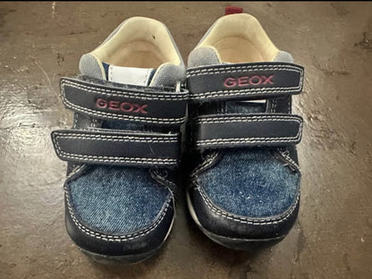 Toddlers Shoes - 4.5C. Retails $80, Shoes 4.5 (Walkers:12-24 mth)
