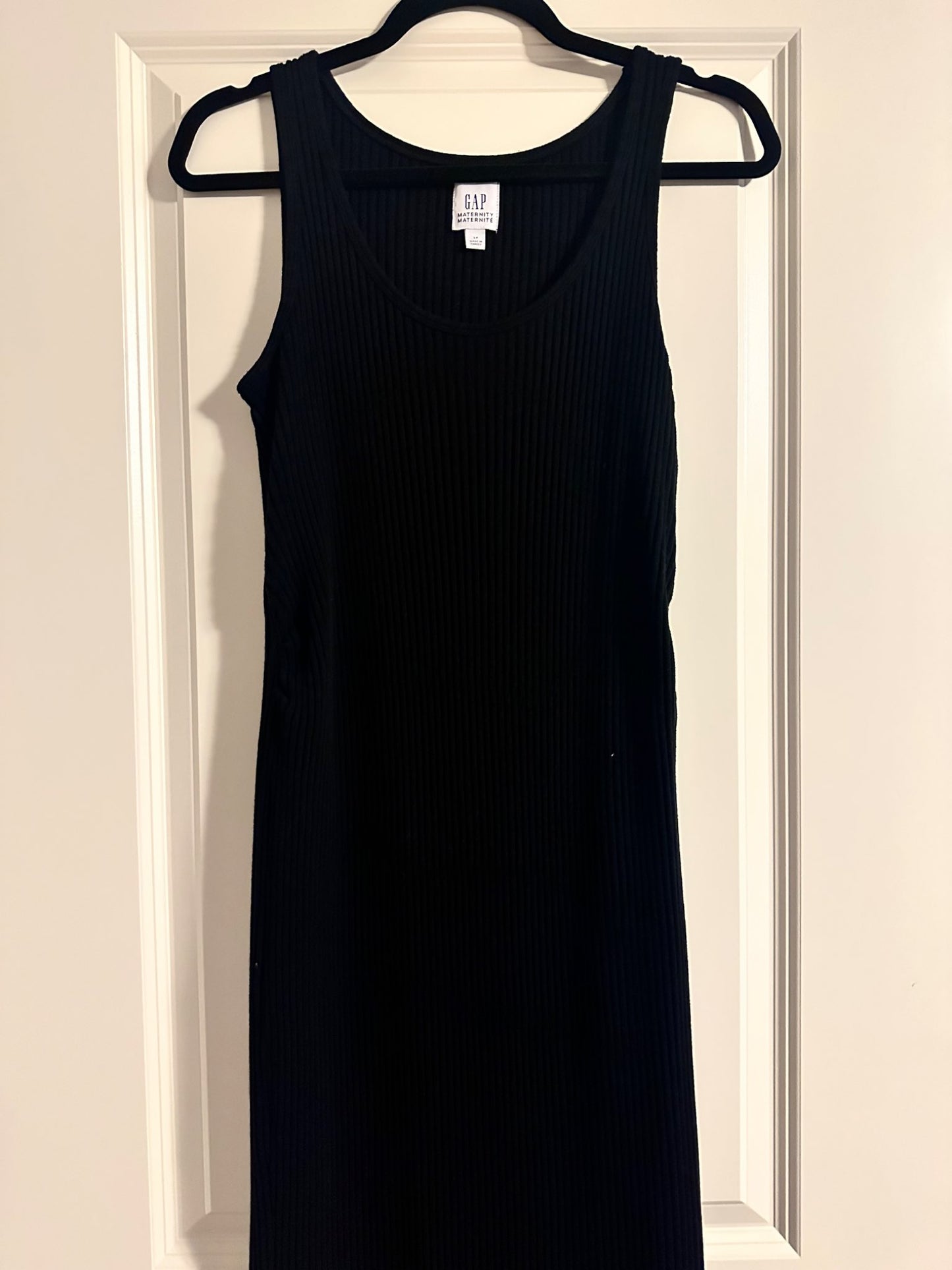 Gap Maternity dress - size L. Retails $50., Maternity S (4-6)