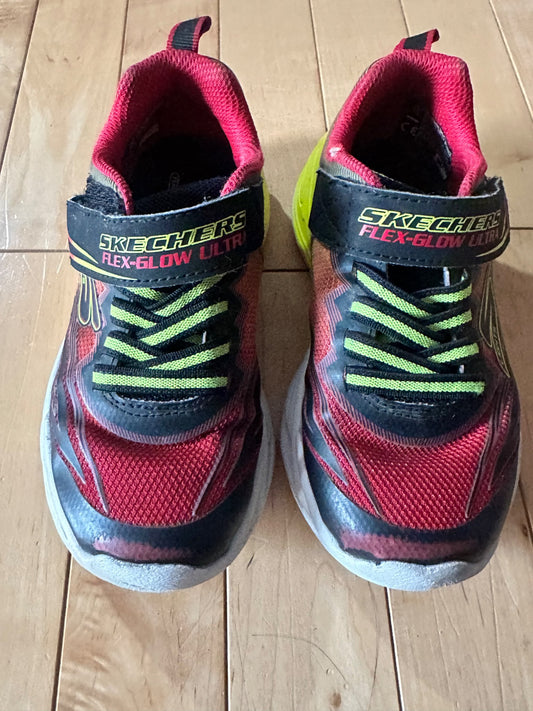 Skechers Light Up Shoes - Retail $50 , Shoes 11 (Toddler:2-4yr)