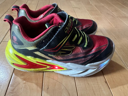 Skechers Light Up Shoes - Retail $50 , Shoes 11 (Toddler:2-4yr)