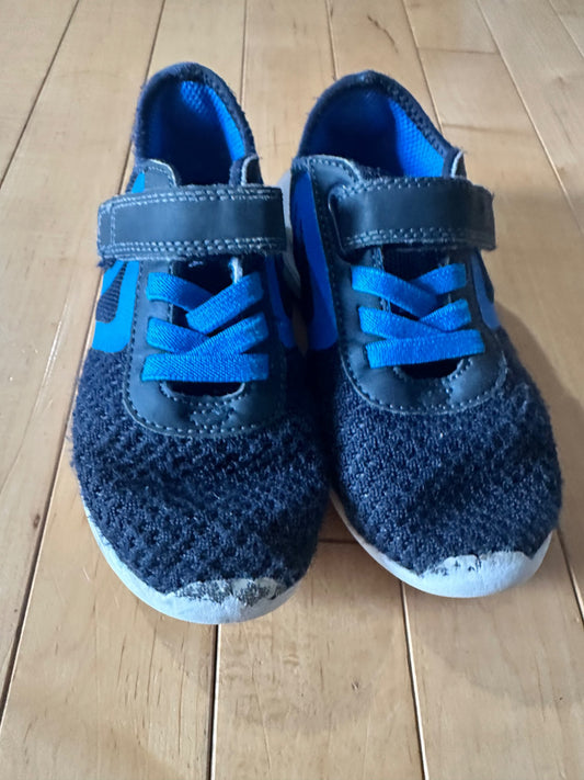 Boys Sneakers - Brand Unknown, Shoes 9 (Toddler:2-4yr)