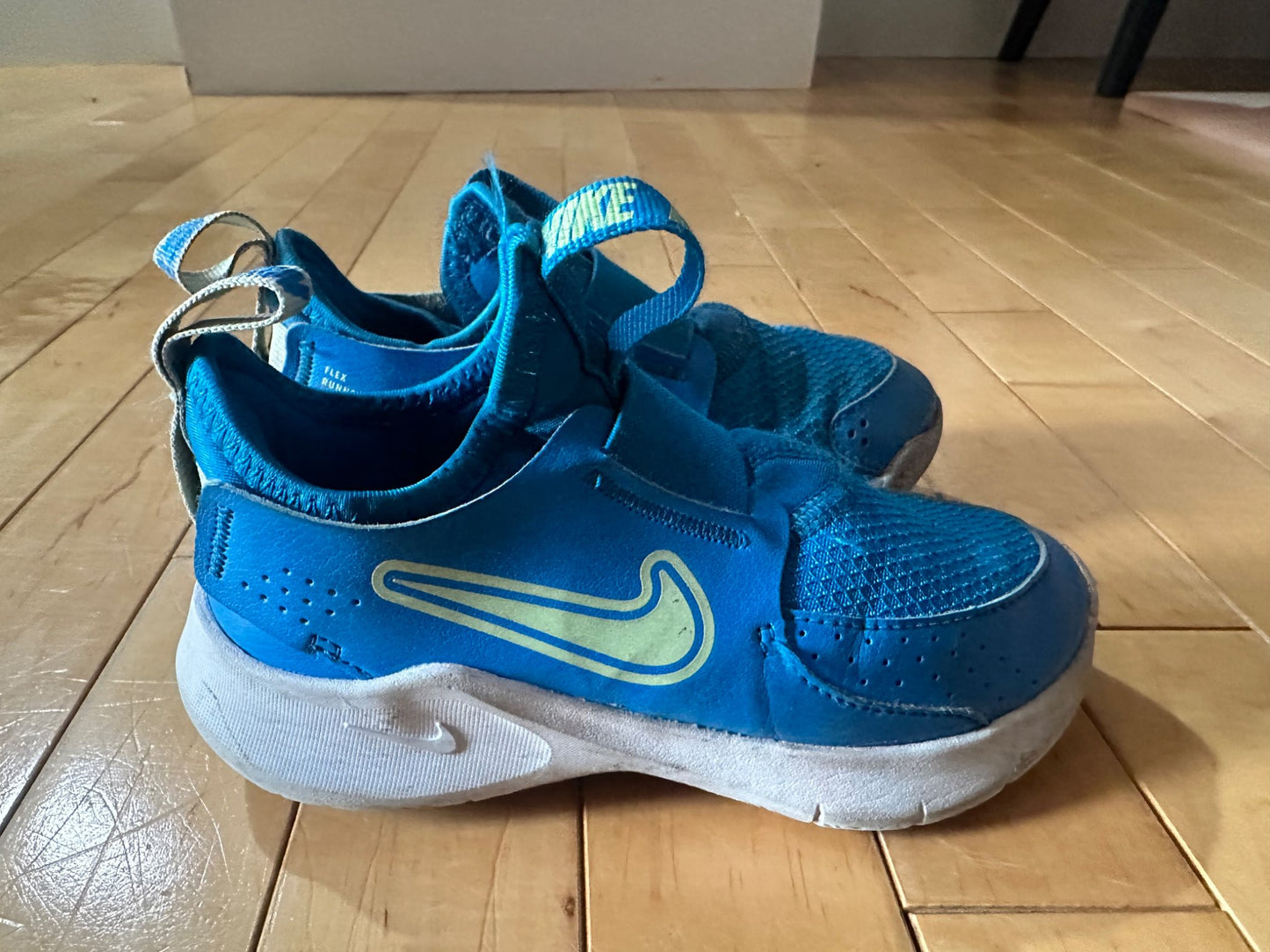 Nike Flex Runner - retails $45, Shoes 11 (Toddler:2-4yr)