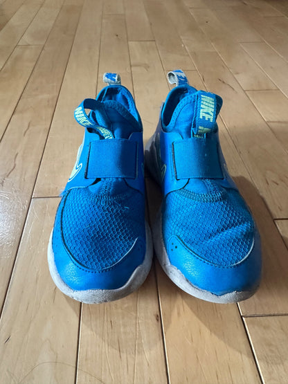 Nike Flex Runner - retails $45, Shoes 11 (Toddler:2-4yr)