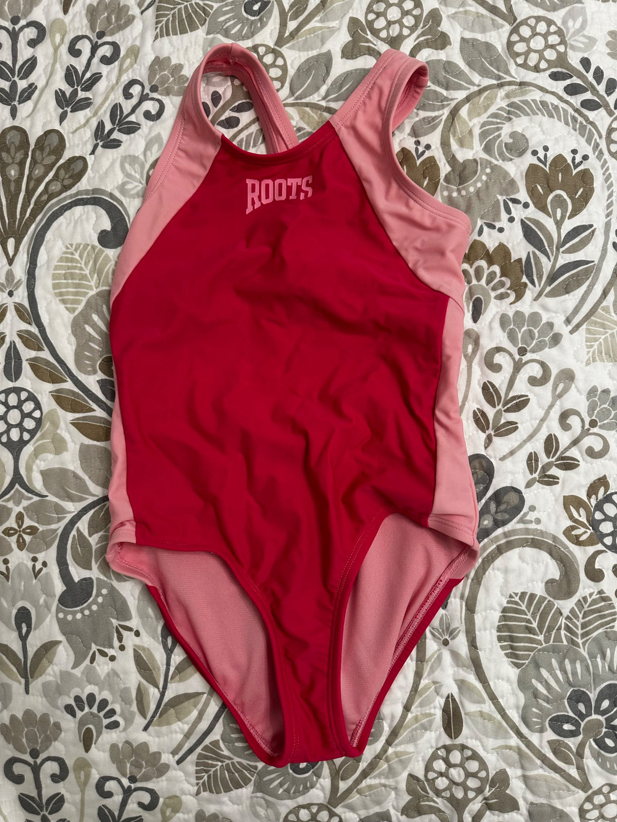 Roots girl swimsuit size 7, Kids 7