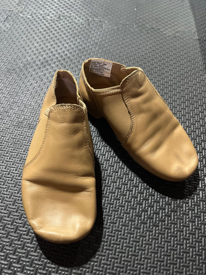 Jazz Shoes - slip on Youth size 1, Shoes 1 (Kids:4-8yr)
