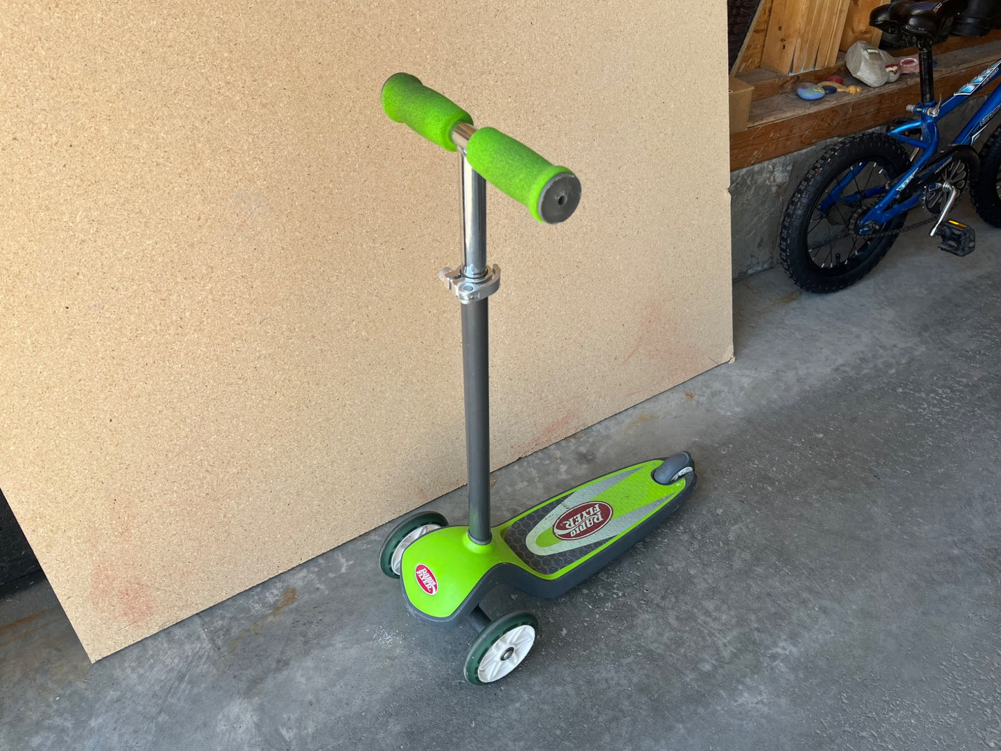 Scooter - 3 wheel