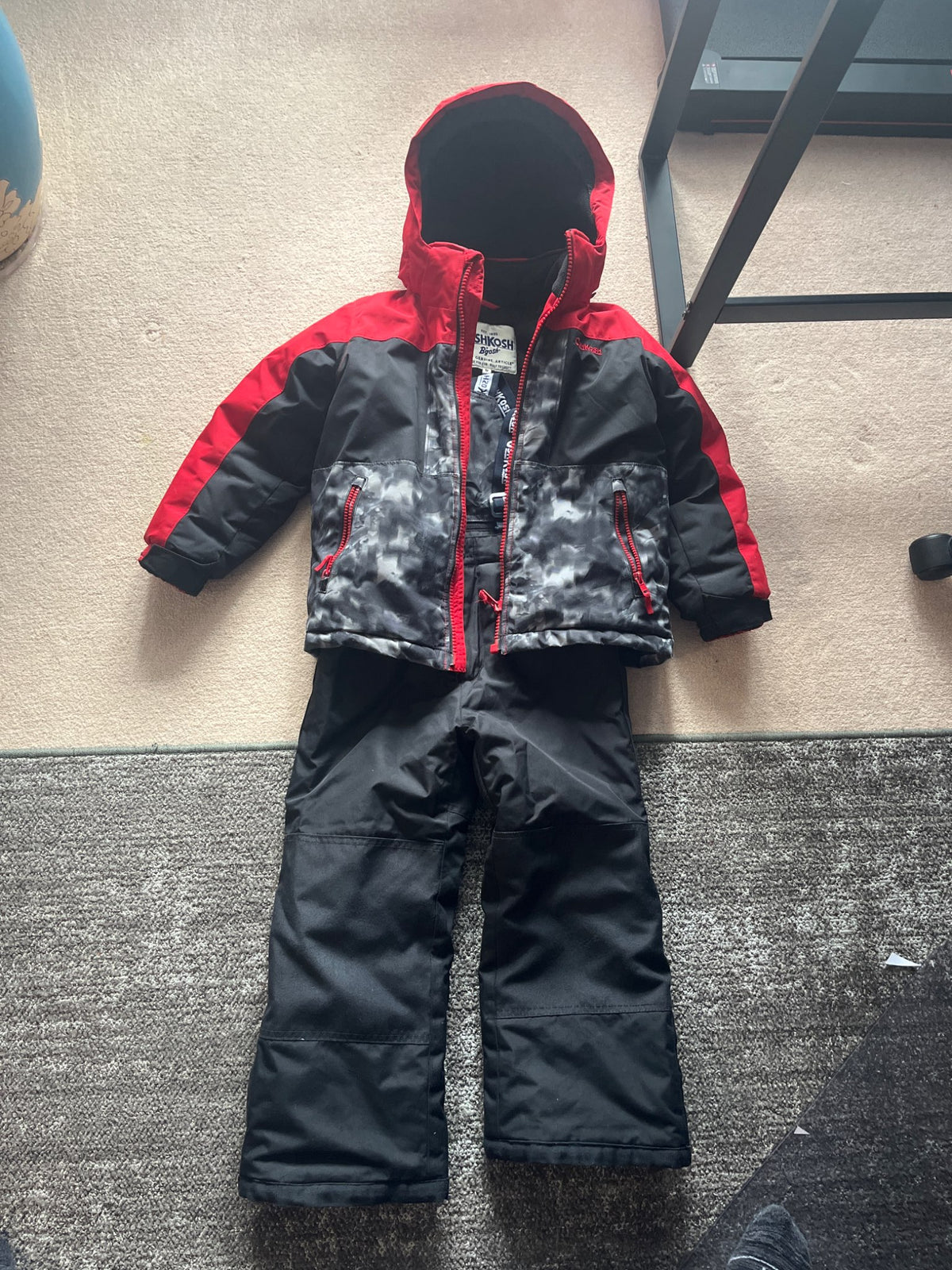 Snow Suit - size 6, Kids 6/6X