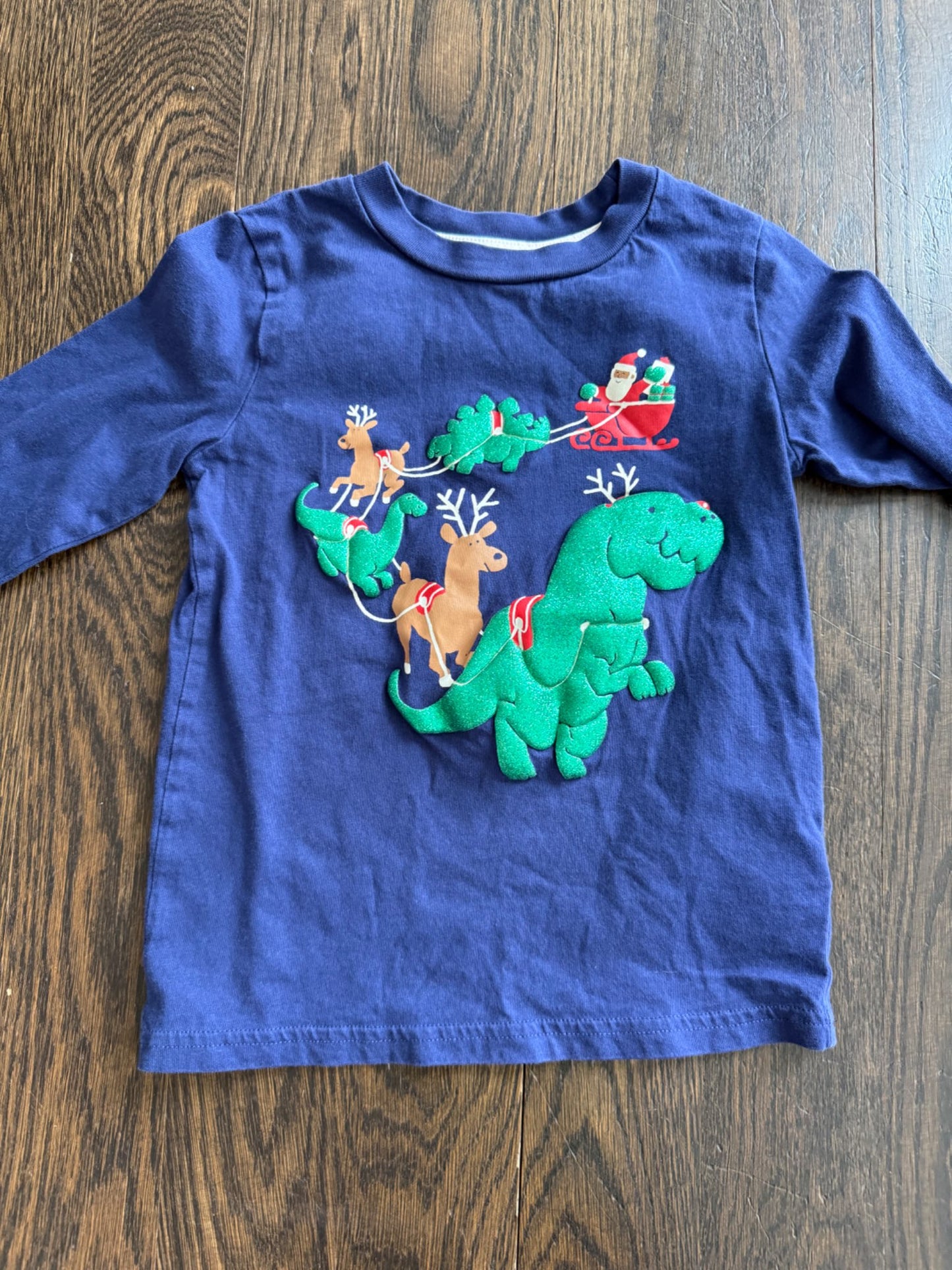 Sparkly Xmas Dino shirt - size 5, Kids 5/5T