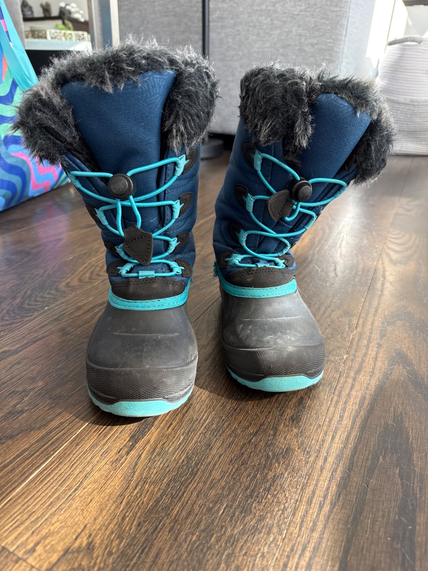 Kamik winter boots - good to minus 30 - size 1  (Retails $75), Shoes 1 (Kids:4-8yr)