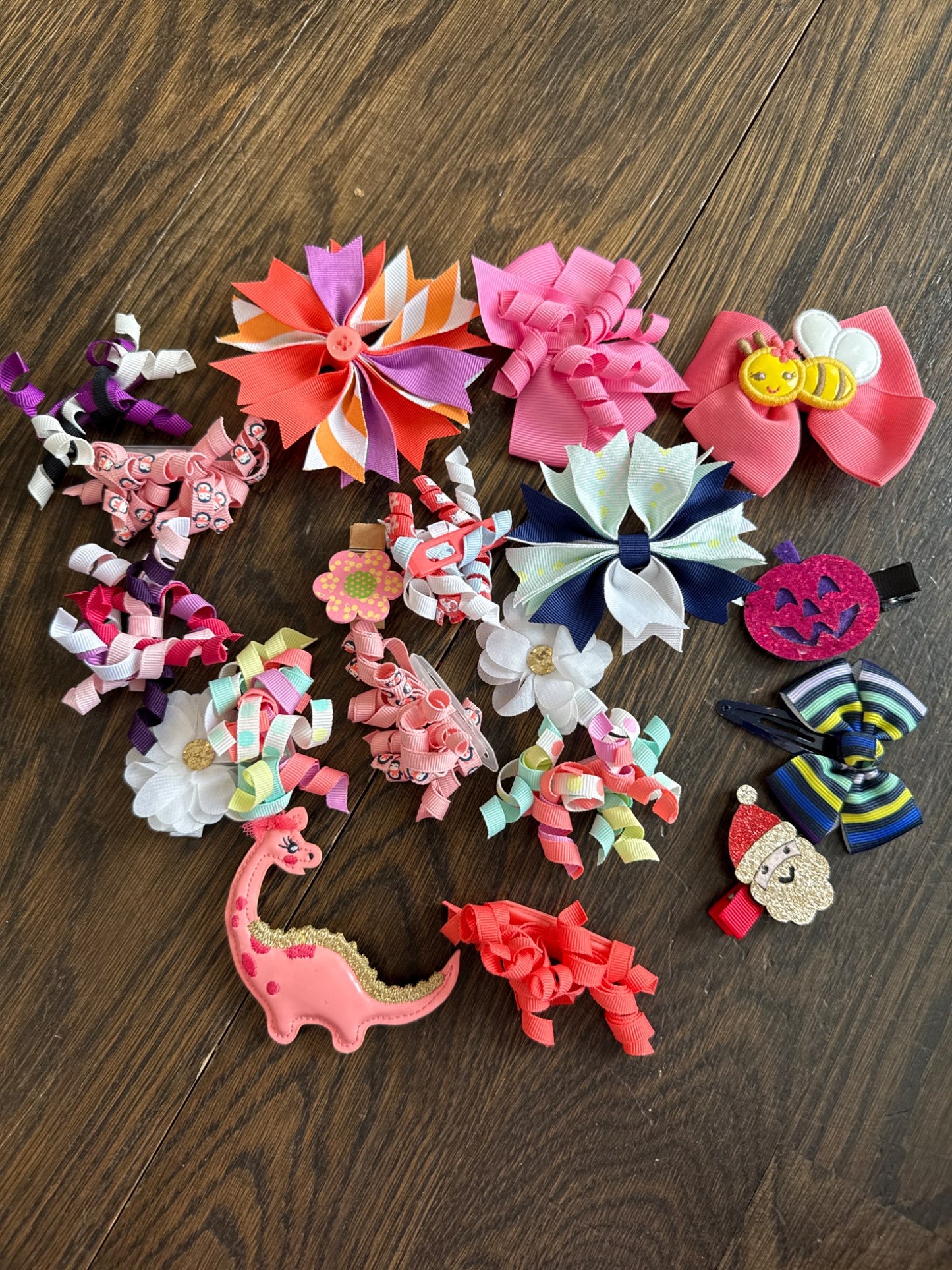 Bundle of toddler hair clips/decor
