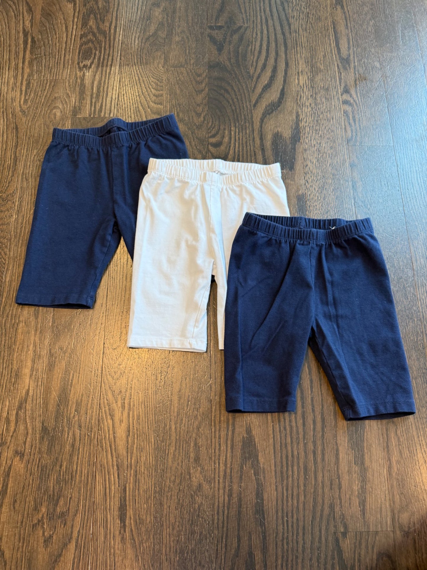Girls bicycle shorts - size 5-6, Kids 5/5T