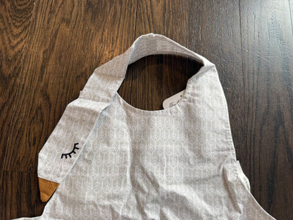 Kids Swan Apron - so cute! Brand new. Ages 3-7+