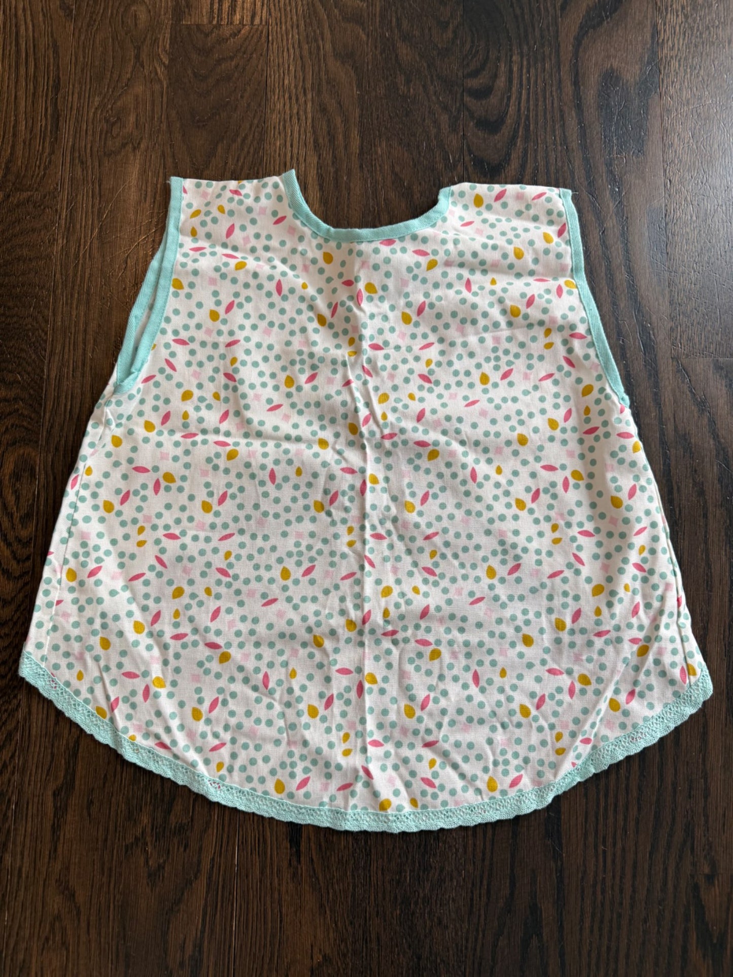 Kids apron - brand new ages 3-6 (1 of 2 listings)