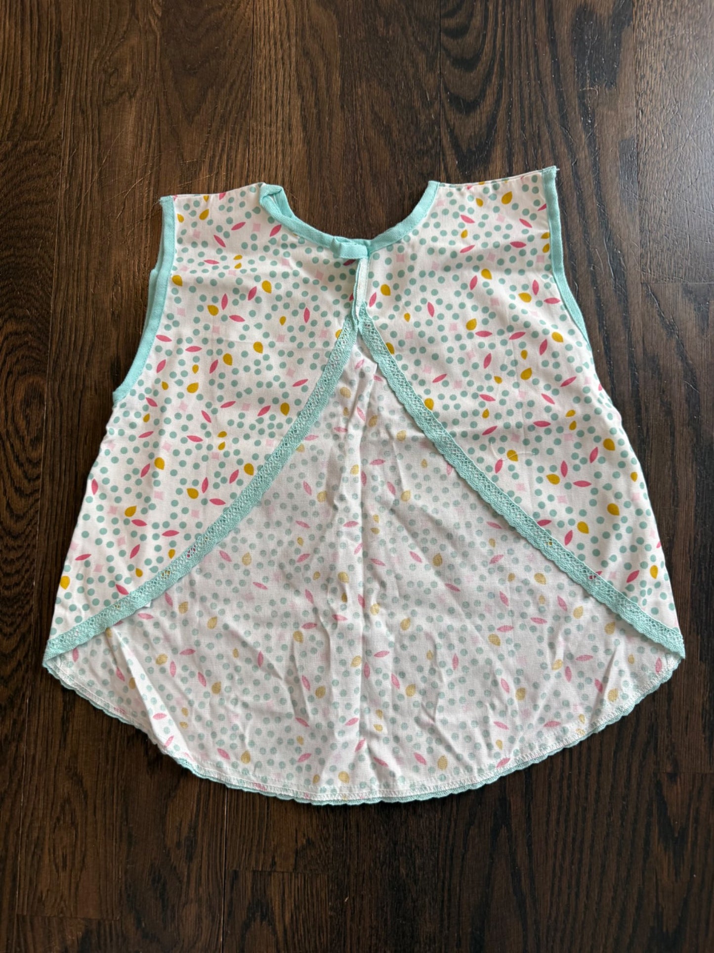 Kids apron - brand new ages 3-6 (1 of 2 listings)