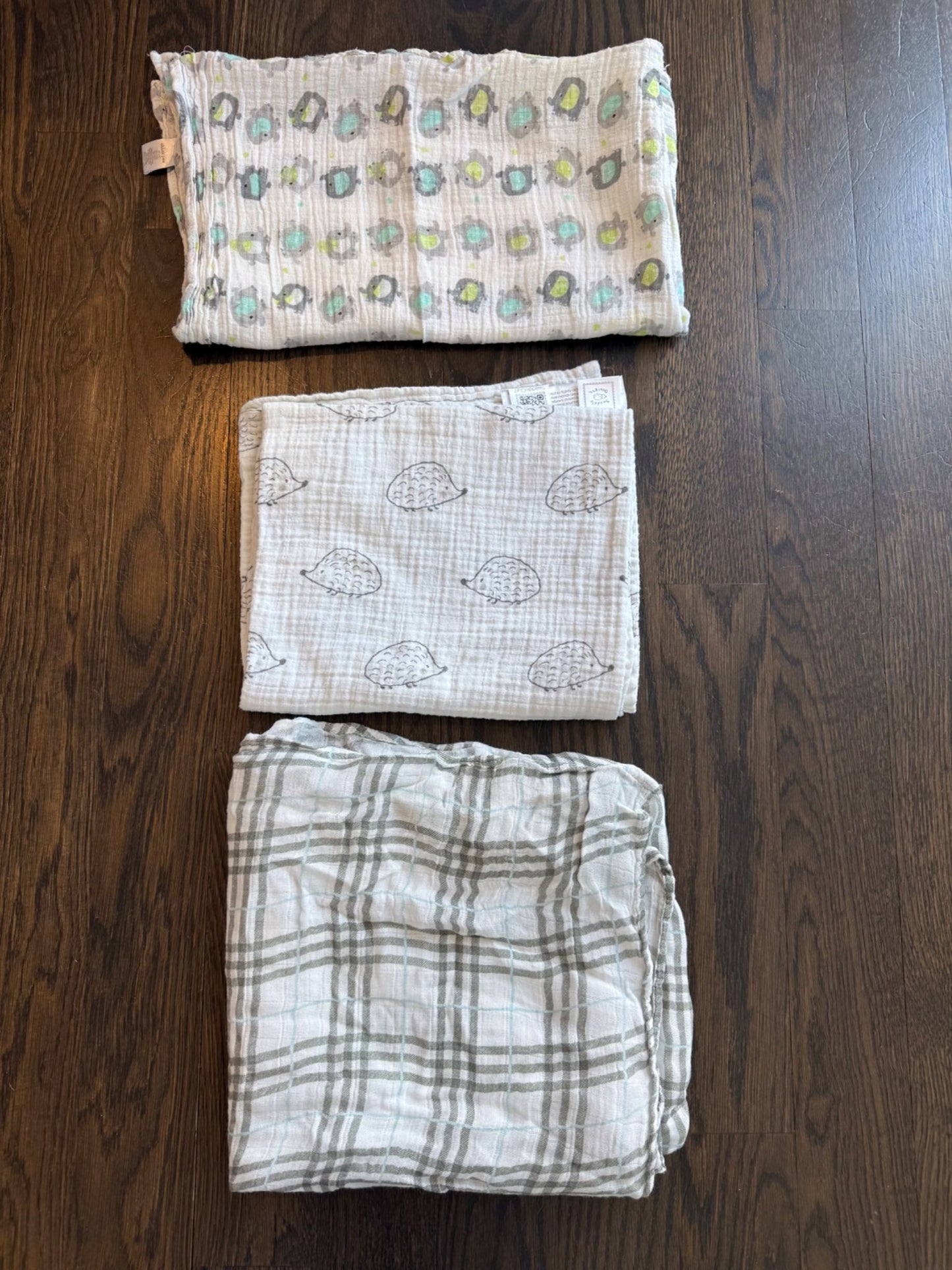 Baby swaddle blakets (3) - gender neutral , 0-3 Months (Newborn)