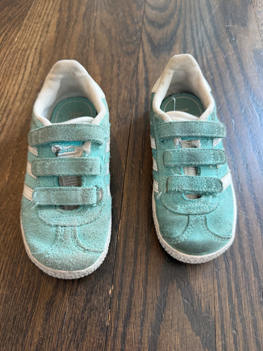 Adidas Sneakers - size 10 toddler (1 of 2 listings) , Shoes 11 (Toddler:2-4yr)