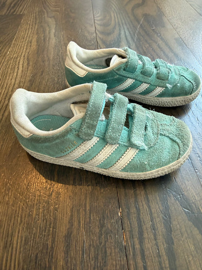 Adidas Sneakers - size 10 toddler (1 of 2 listings) , Shoes 11 (Toddler:2-4yr)