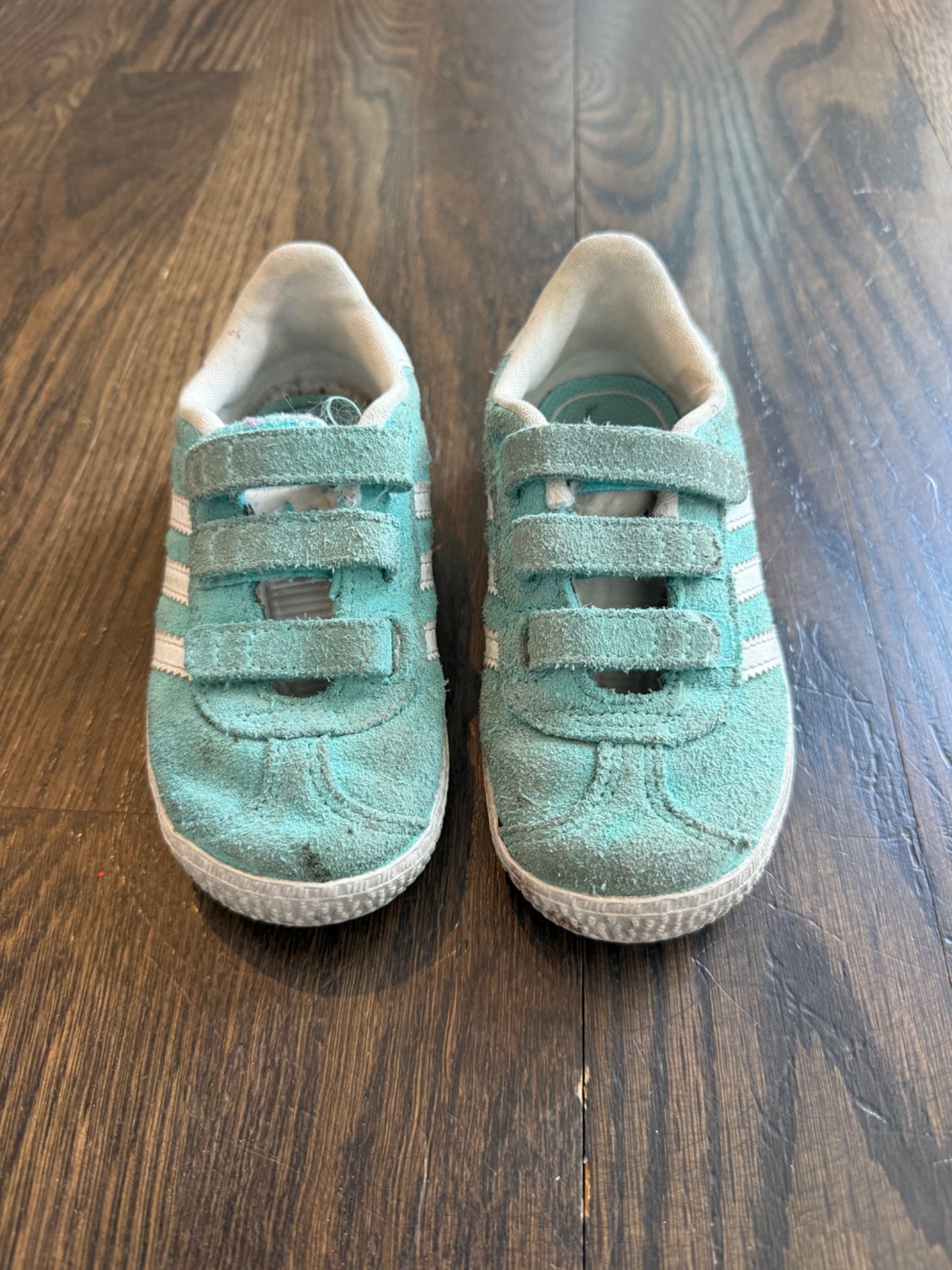 Adidas sneakers - size 10 toddler (2 of 2 listings), Shoes 10 (Toddler:2-4yr)