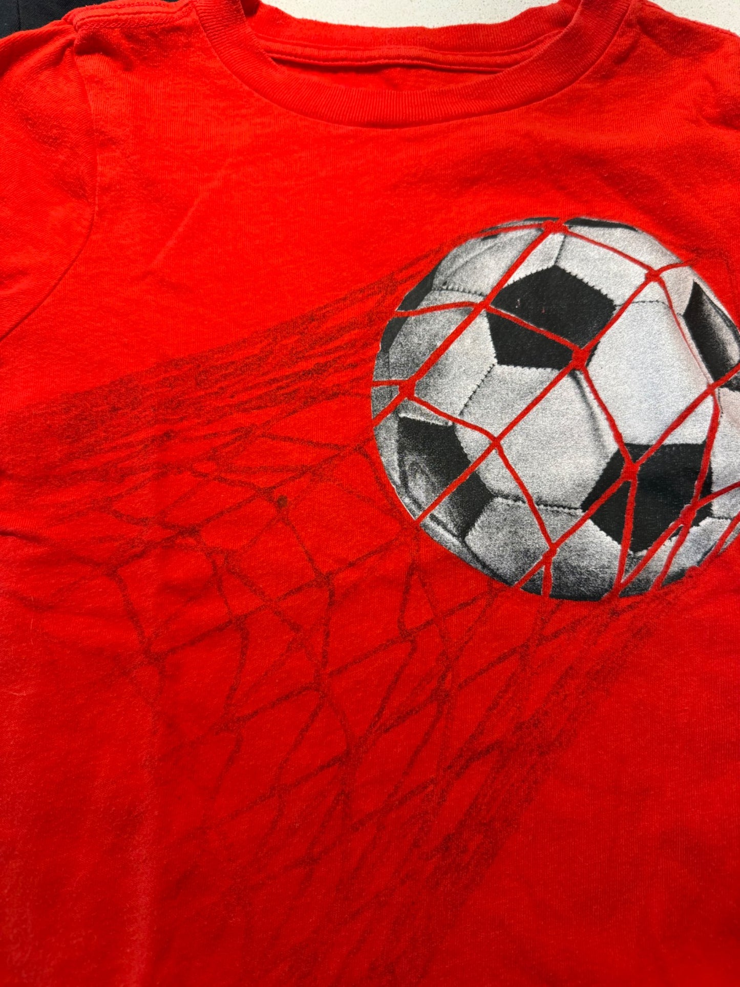Boys t-shirts (Hurley and Gap) - size 4/5, Kids 4/4T