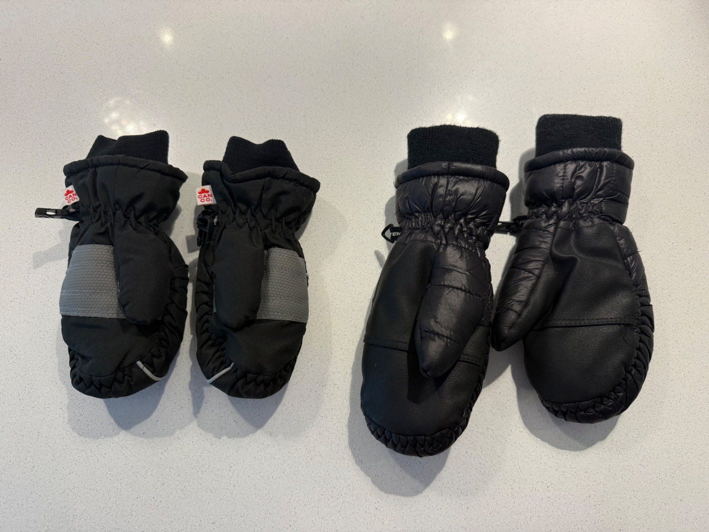 Like new insulated mittens - size 2-3 and 3-4, Kids 2T