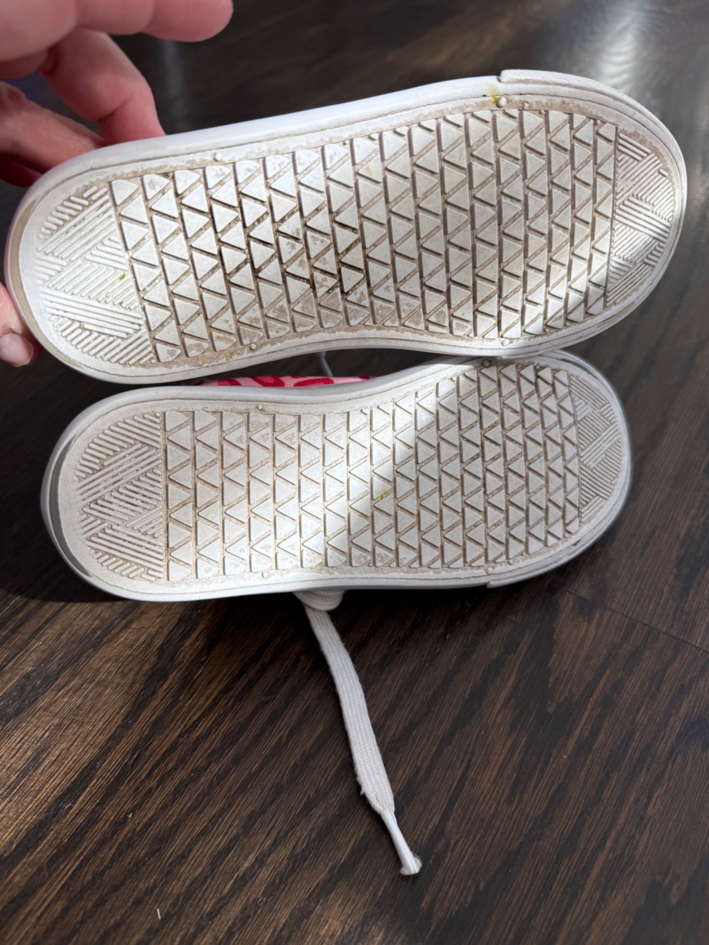 Size 13 heart ‘converse’ VGUC, Shoes 13 (Kids:4-8yr)
