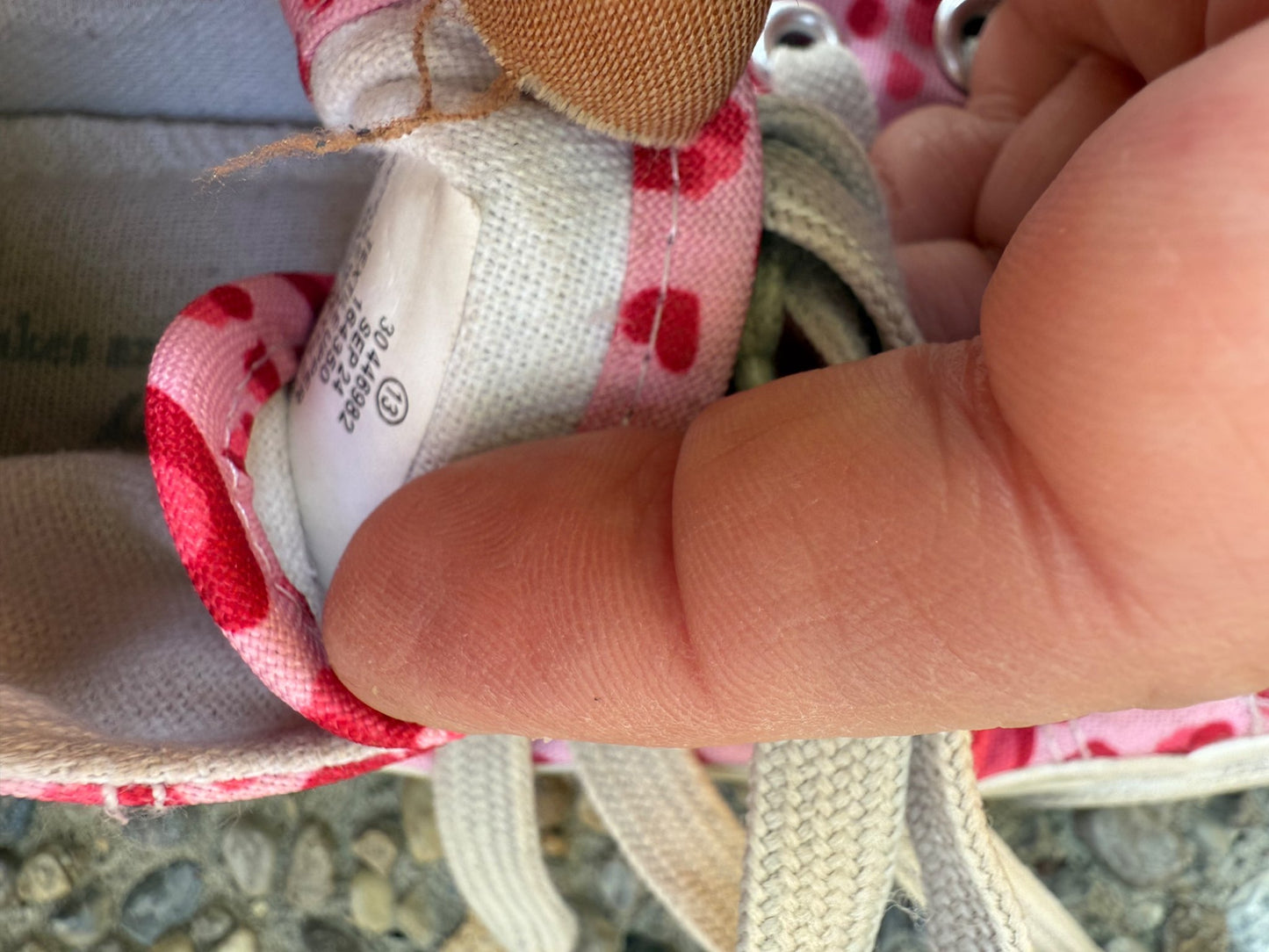 Size 13 heart ‘converse’ VGUC, Shoes 13 (Kids:4-8yr)
