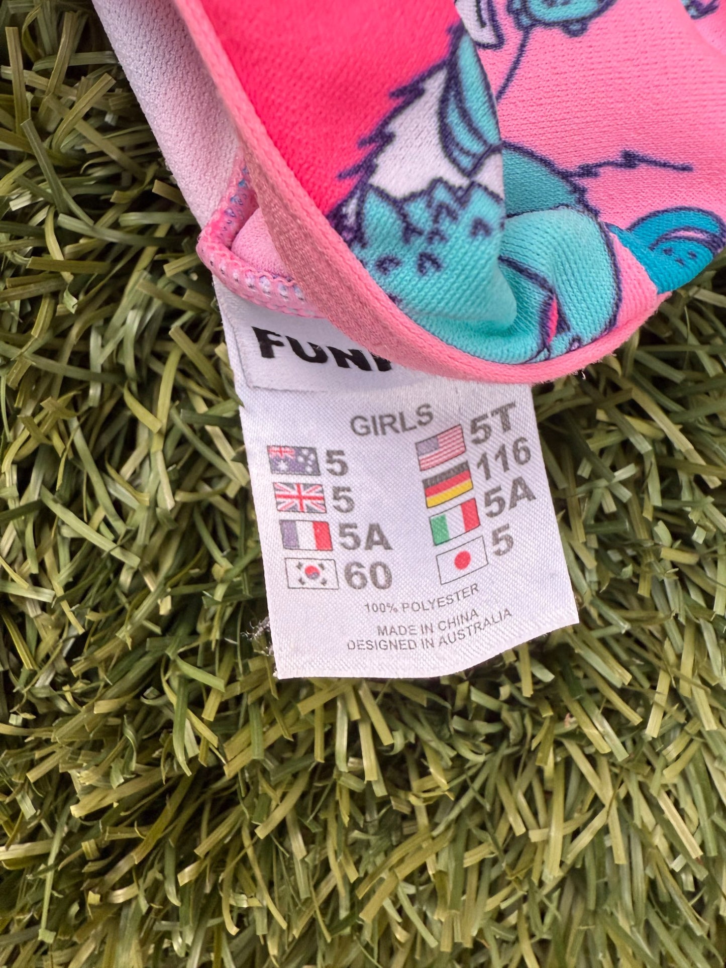 Girls bathing suit size 5. Funkita brand from Australia. Never fades never stretches. These are amazing! (Retails $67), Kids 5/5T (extra small)