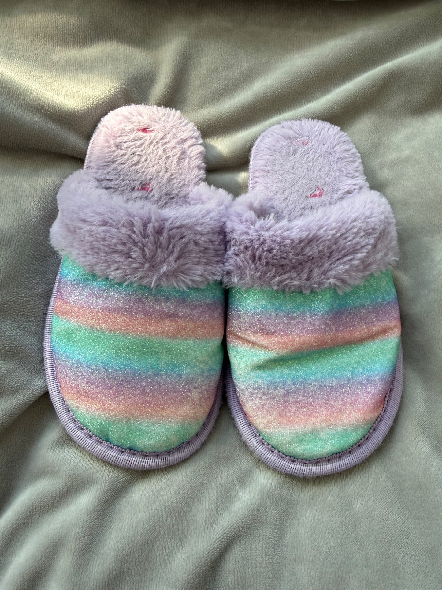 Girls rainbow slippers - approx size 13-1 (size M), Shoes 13 (Kids:4-8yr)