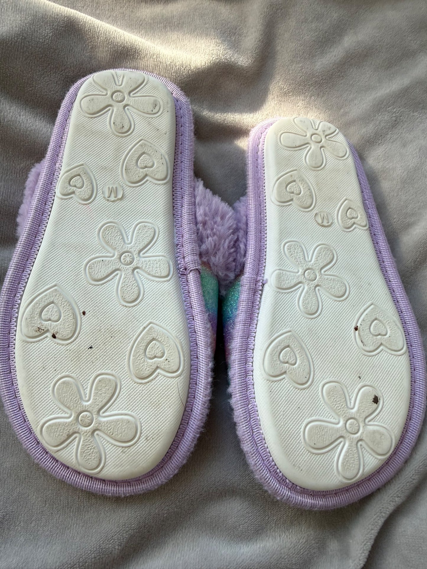 Girls rainbow slippers - approx size 13-1 (size M), Shoes 13 (Kids:4-8yr)