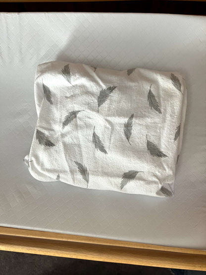 Change Table and Changing Pad with Cover